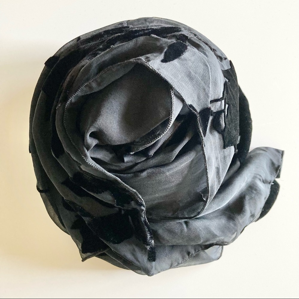 Vintage Black Velvet Embroidered Floral Rectangle Scarf